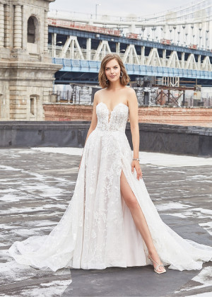 Beaded Strapless Ivory Lace Tulle Elegant Wedding Dress